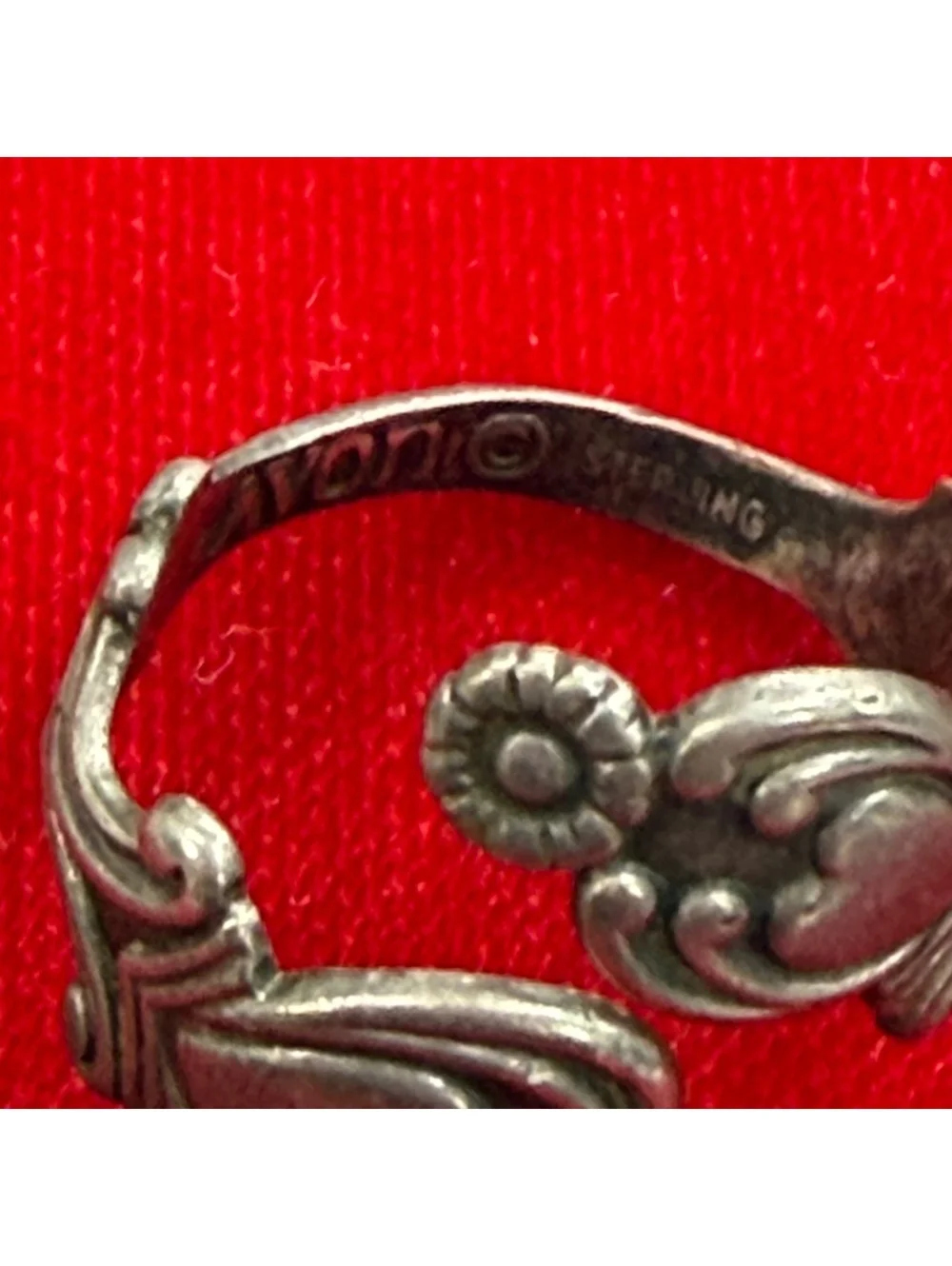 Avon Sterling filigree heart detail bypass ring size 8.5 vintage 60s